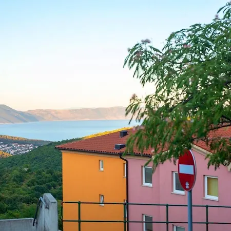Albona Appartement *